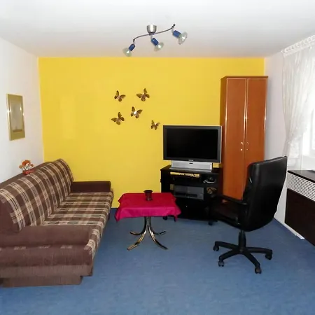 Hébergement de vacances In Mueggelheim Mit Eigener Terrasse *